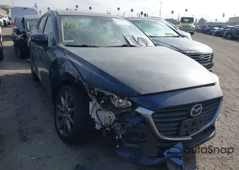 2018 Mazda 3 Touring из США, поврежденный, VIN 3MZBN1V39JM210790